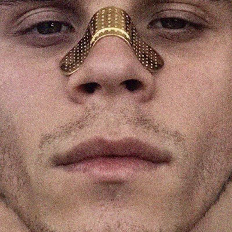 **Injury Solid** Metal band-aid