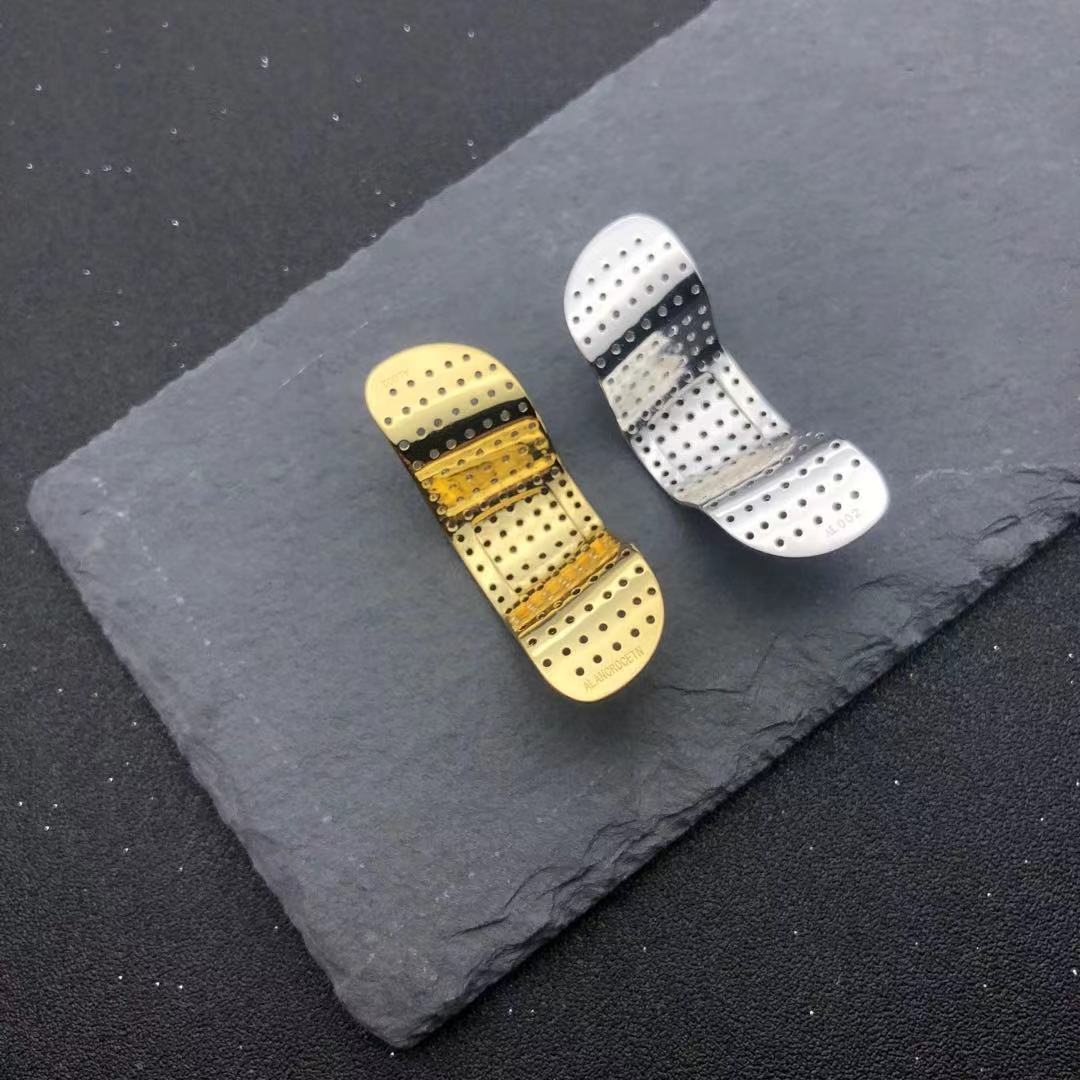 **Injury Solid** Metal band-aid