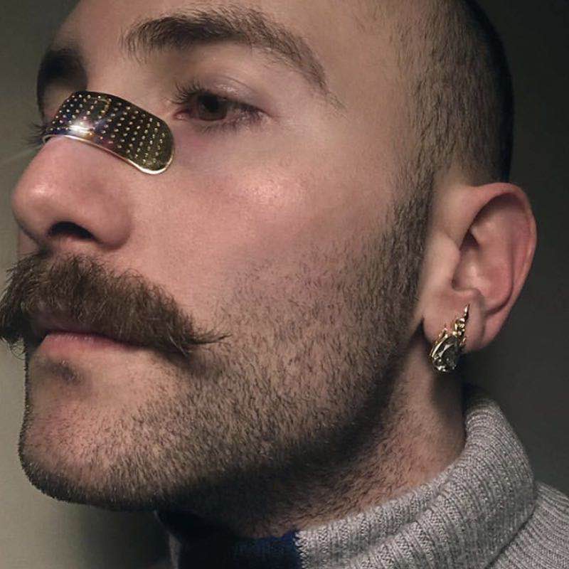 **Injury Solid** Metal band-aid